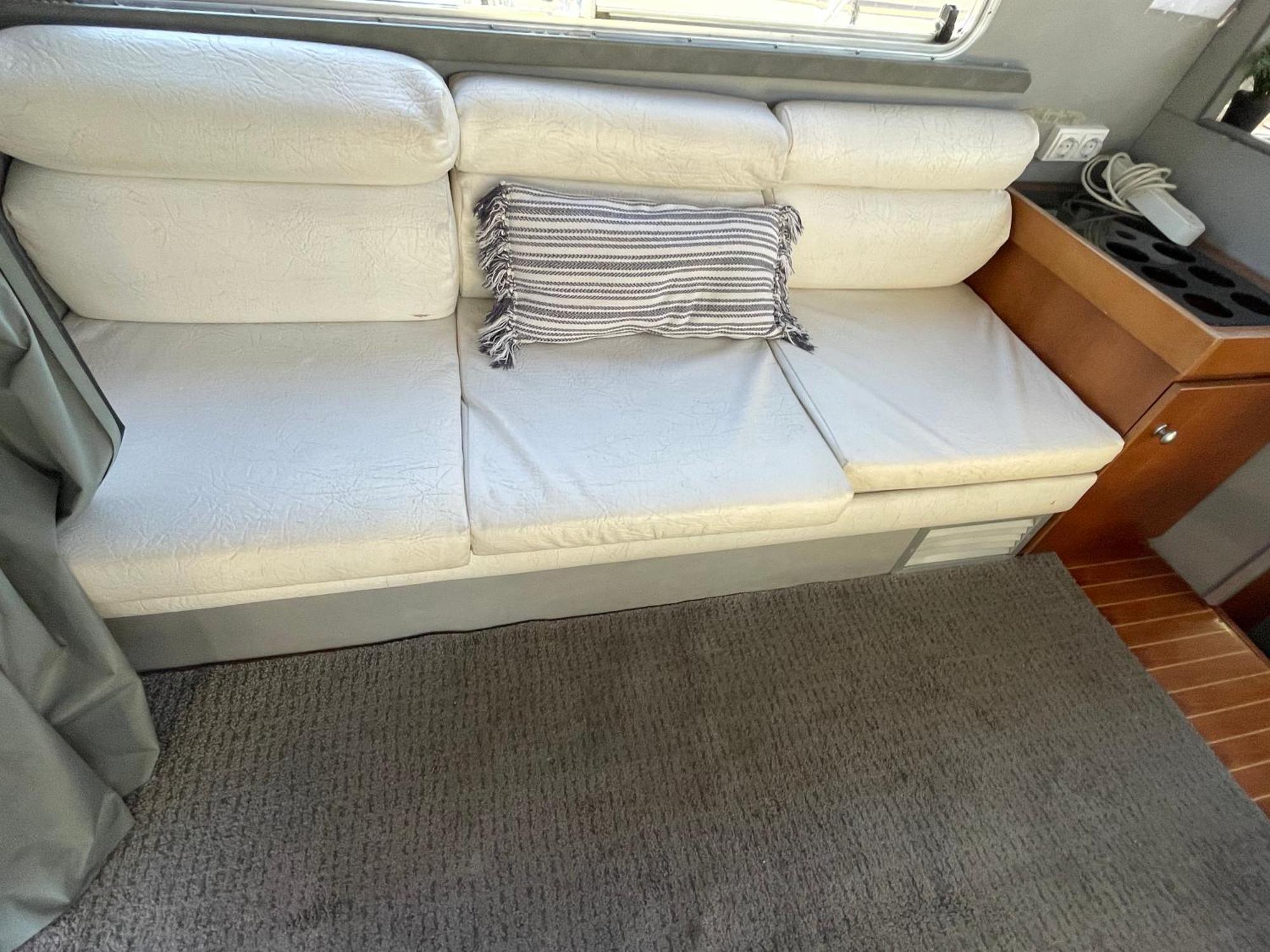 סנט אדריה דה בסוס The Floating Home מראה חיצוני תמונה