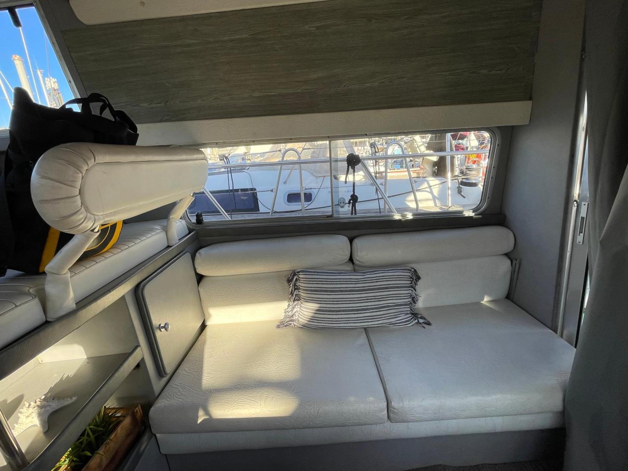 סנט אדריה דה בסוס The Floating Home מראה חיצוני תמונה